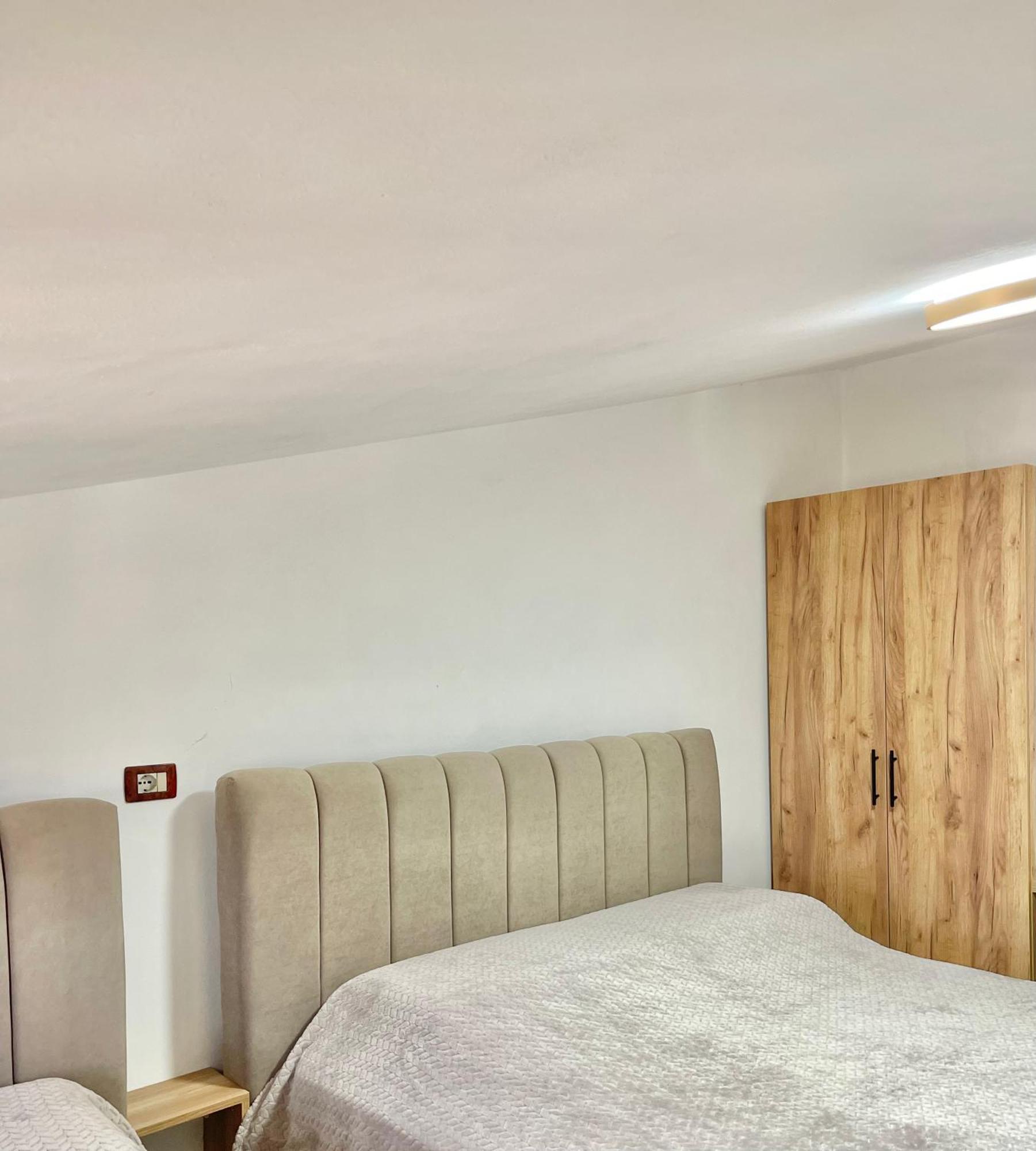 Prela'S Rooms Shkodër Esterno foto