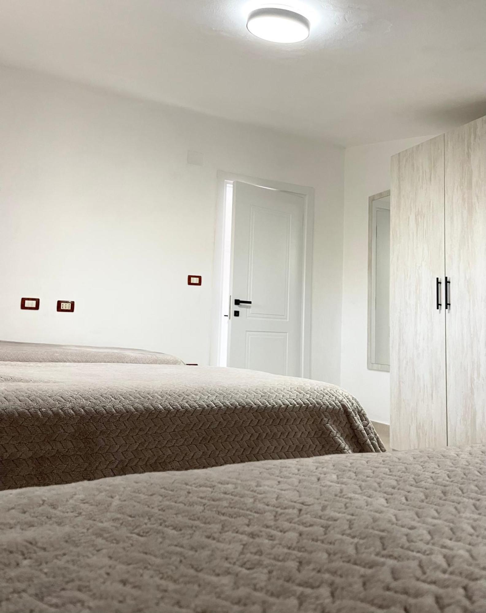 Prela'S Rooms Shkodër Esterno foto